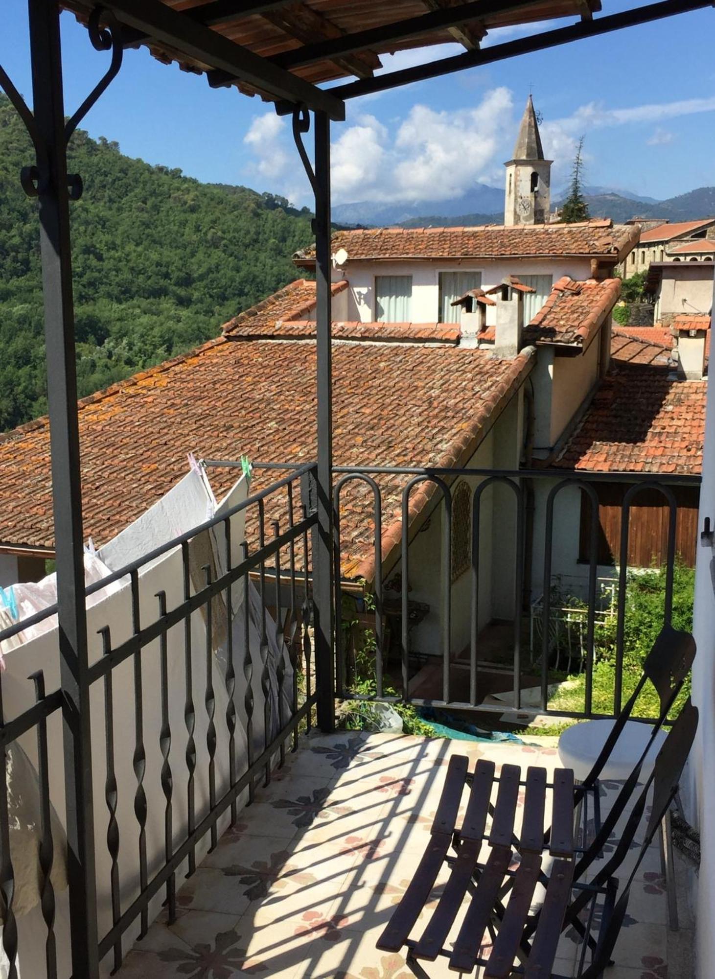 House In The Medieval Village Apricale Exterior foto